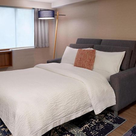 Fairfield Inn By Marriott Montreal Downtown Екстер'єр фото