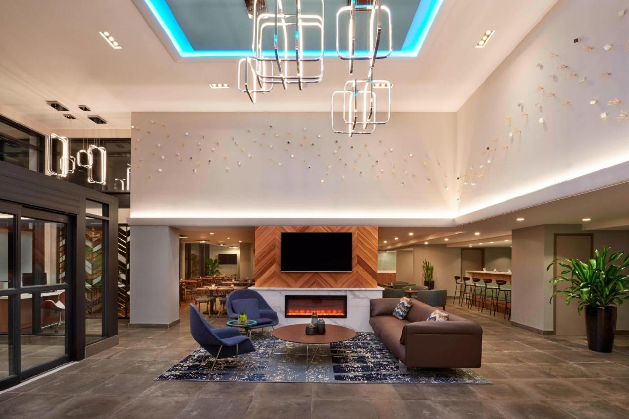 Fairfield Inn By Marriott Montreal Downtown Екстер'єр фото