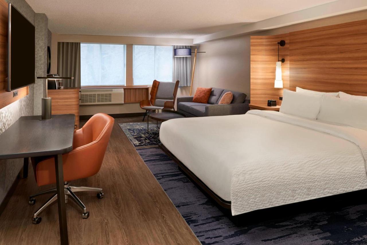 Fairfield Inn By Marriott Montreal Downtown Екстер'єр фото