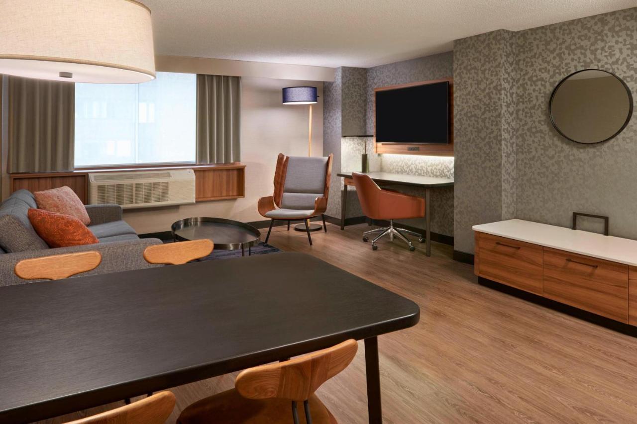 Fairfield Inn By Marriott Montreal Downtown Екстер'єр фото