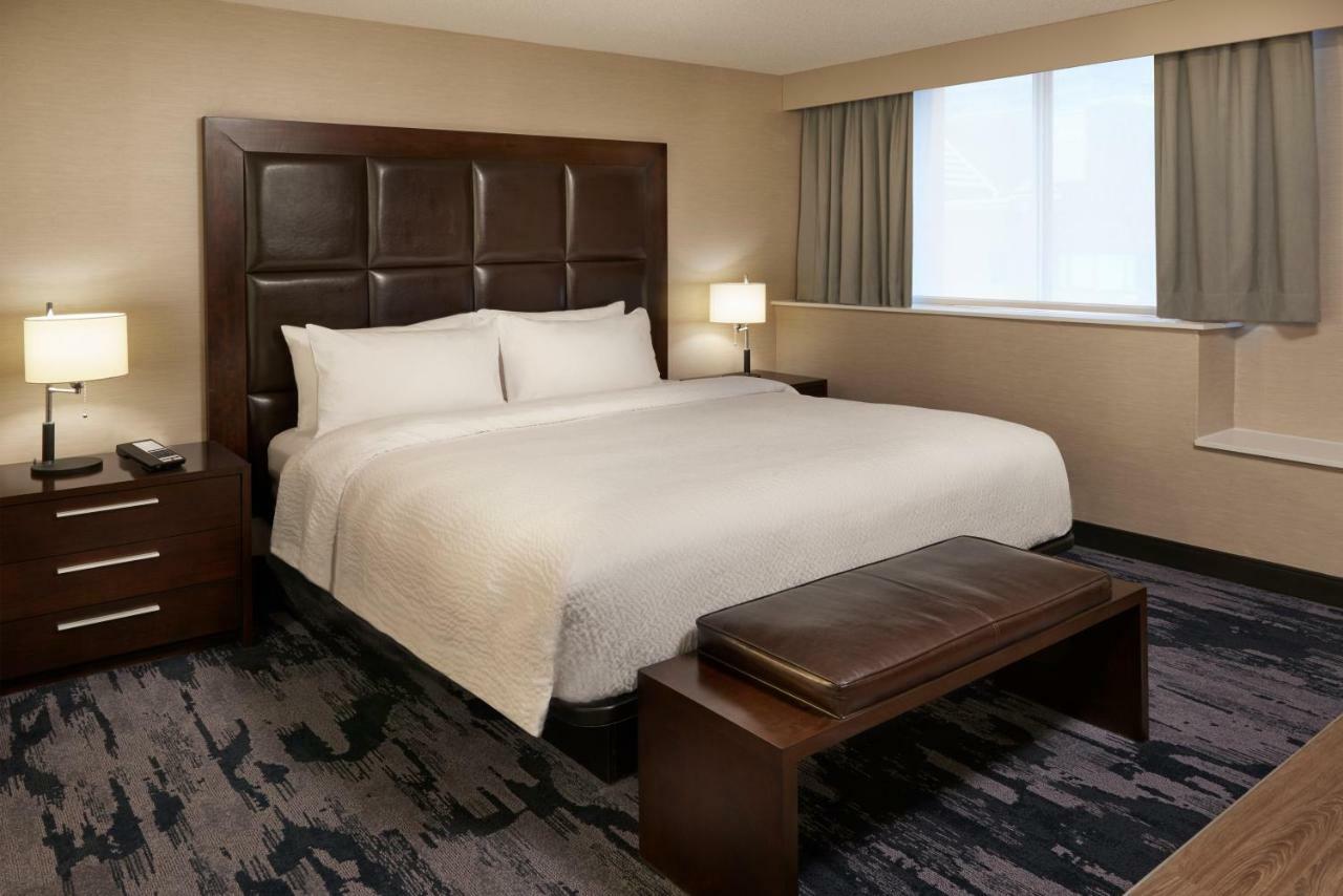 Fairfield Inn By Marriott Montreal Downtown Екстер'єр фото